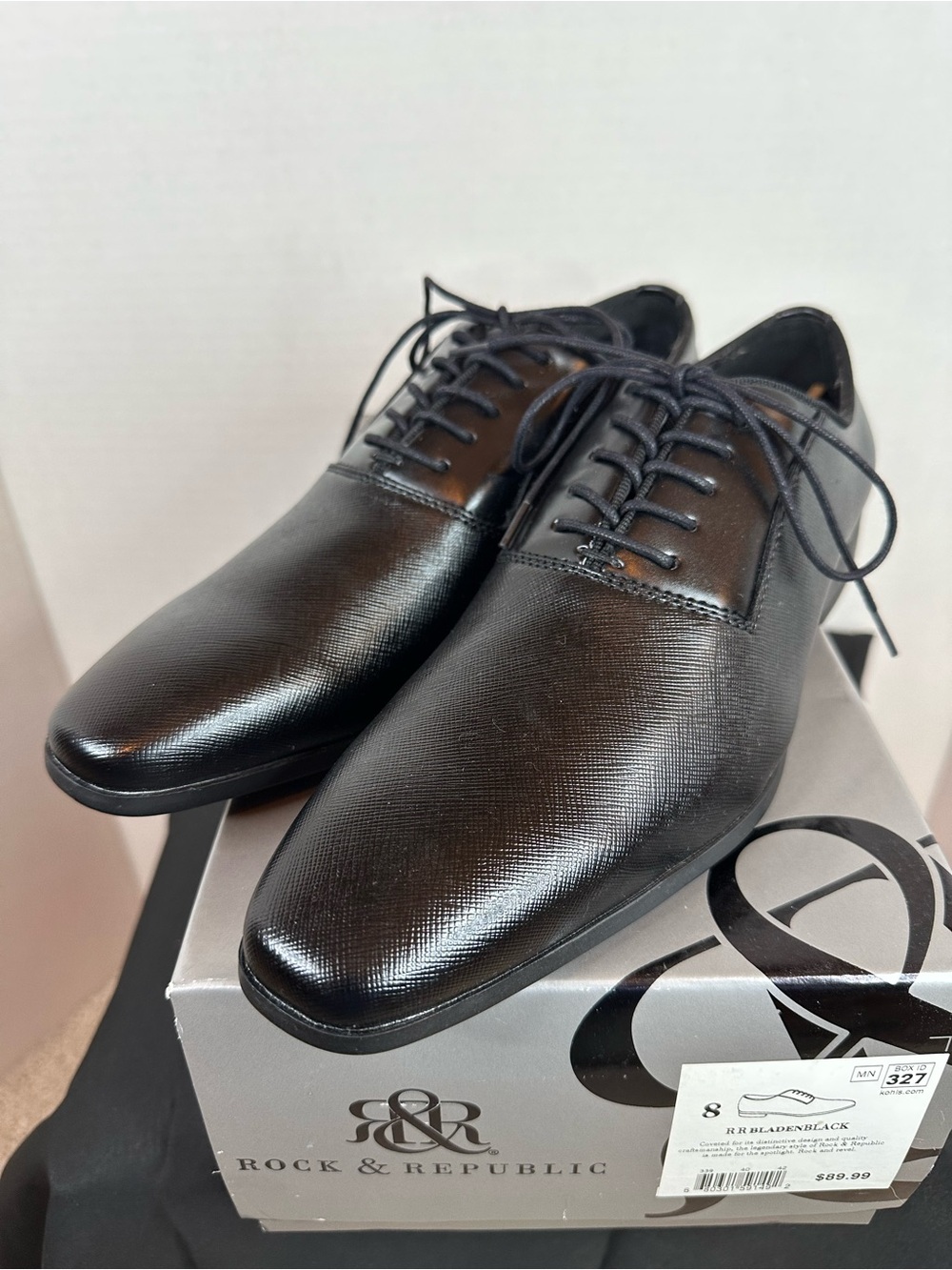 Rock & Republic Men’s Black Textured Lace-Up Oxfords, size 8, New in Box